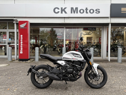 MOTO MORINI SEIEMMEZZO 650 STR ABS COLORIS BLANC