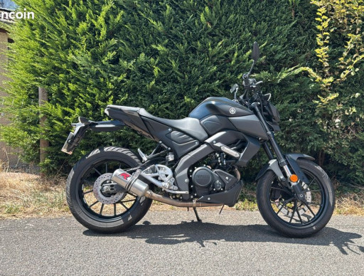 YAMAHA MT-125