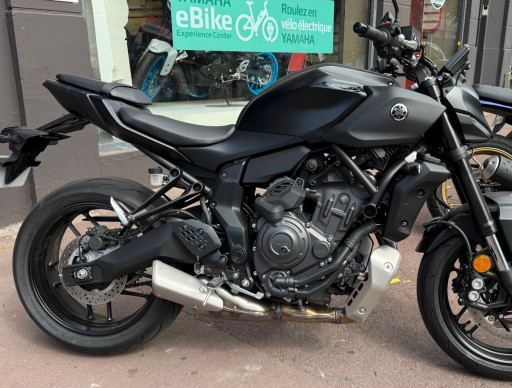 YAMAHA MT-07 Y-AMT 35 KW 1ER MAIN ETAT NEUF