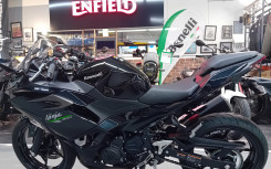 KAWASAKI Ninja 500