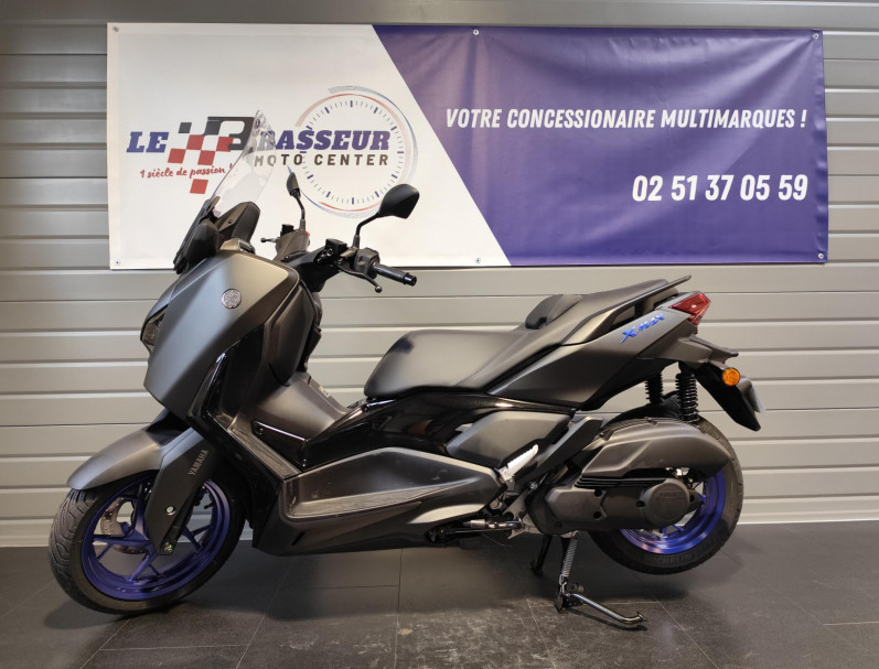 YAMAHA XMAX 125
