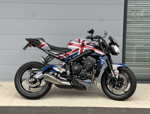 TRIUMPH STREET TRIPLE 765 R
