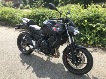 KAWASAKI Z650