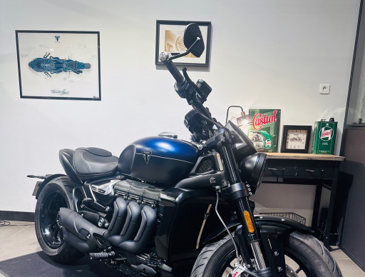 TRIUMPH ROCKET 3 R STORM
