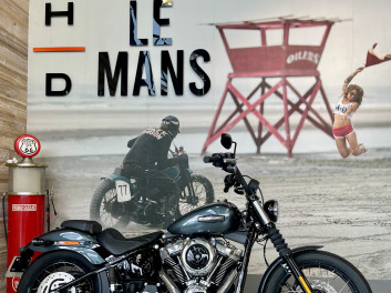 HARLEY-DAVIDSON SOFTAIL STREET BOB 1923