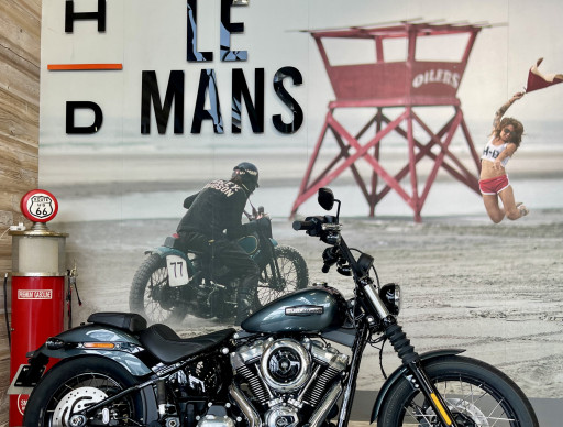 HARLEY-DAVIDSON SOFTAIL STREET BOB 1923