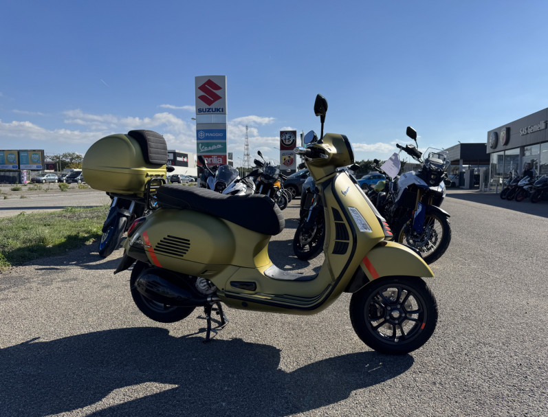 VESPA GTS 300 SUPER  SPORT 