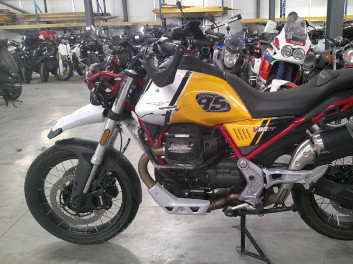 MOTO GUZZI V85 TT A1CCIDENTE RSV N°19700