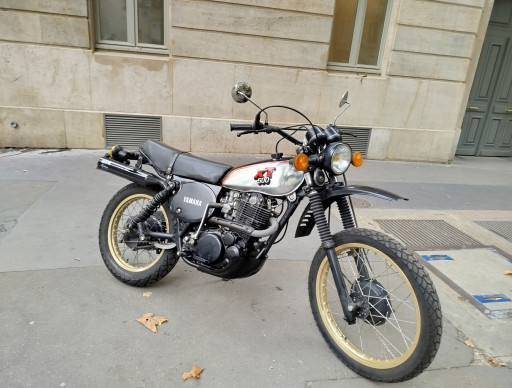 YAMAHA XT