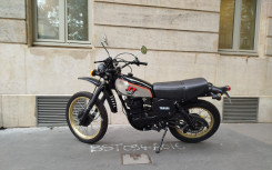 YAMAHA XT