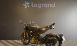 HUSQVARNA SVARTPILEN 401 (A2)
