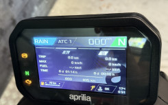 APRILIA TUONO 457 PIRANHA RED 800kms