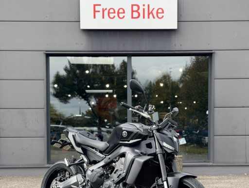 YAMAHA MT-09