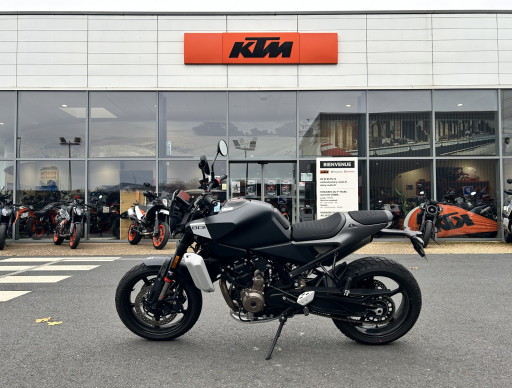 HUSQVARNA SVARTPILEN 801