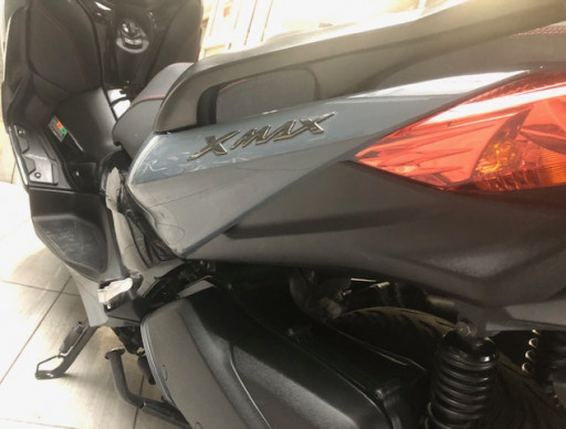 YAMAHA XMAX 300 Tech Max