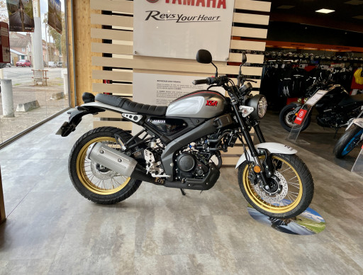 YAMAHA XSR 125 Legacy