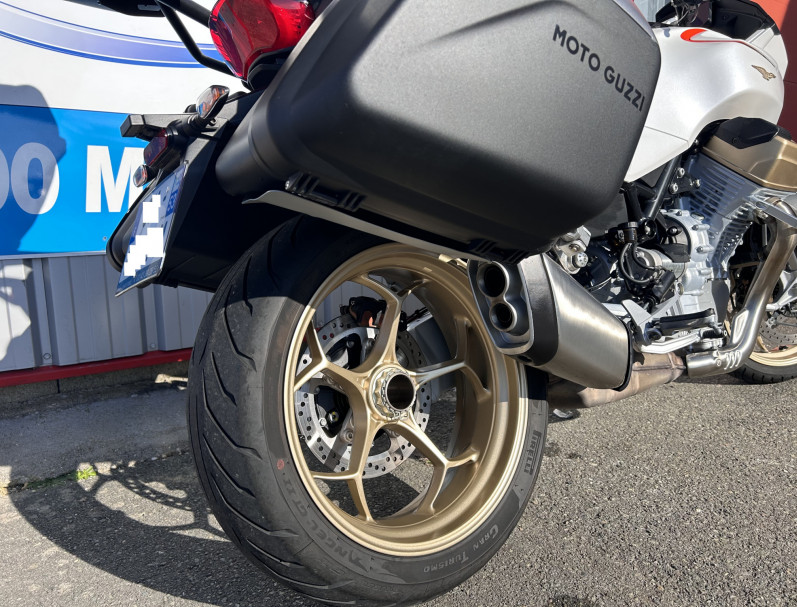 MOTO GUZZI V100  MANDELLO