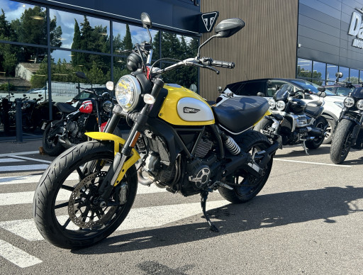 DUCATI SCRAMBLER 800 ICON