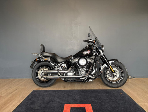 HARLEY-DAVIDSON SOFTAIL SLIM 1745