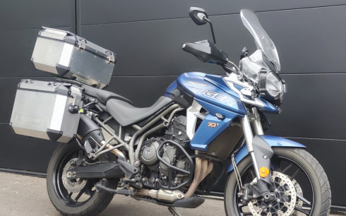 TRIUMPH TIGER 800 XRT