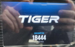 TRIUMPH TIGER 800 XRT