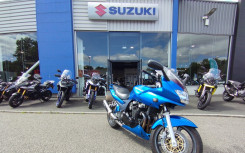 KAWASAKI ZR-7 S A2