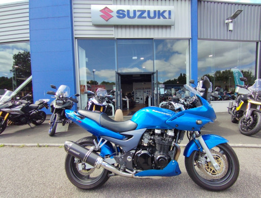 KAWASAKI ZR-7 S A2