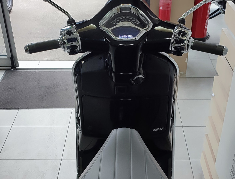 VESPA GTS 125
