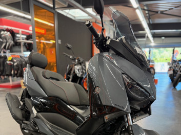 YAMAHA XMAX 125 TECH MAX