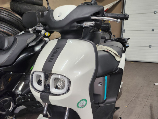 YAMAHA NEO