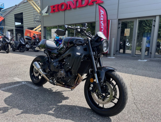 YAMAHA XSR 900