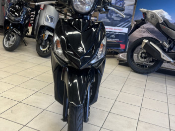 Scooteur suzuki