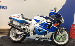 SUZUKI GSX-R 750
