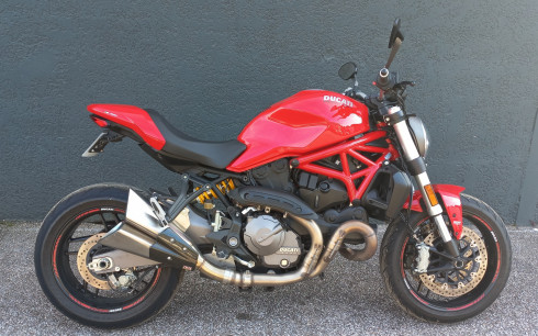 DUCATI MONSTER 821
