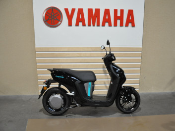 YAMAHA NEO