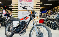 YAMAHA XT 500 DE SERGE BACOU 1ERE SERIE !
