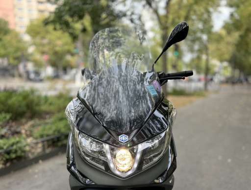 PIAGGIO X10 125 ABS ASR 27150 KM GARANTIE 12 MOIS LIVRAISON POSSIBLE DANS TOUTE LA FRANCE 