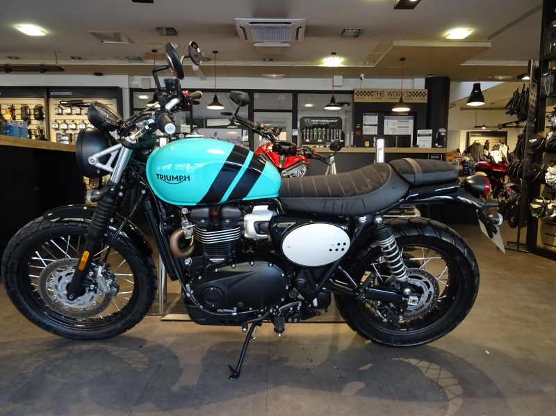 TRIUMPH SCRAMBLER 900