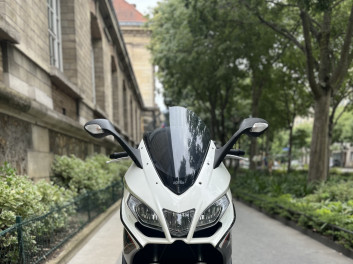 APRILIA SRV 850 ABS 15 736 KMS TRES BON ETAT GARANTIE 6 MOIS LIVRAISON DANS TOUTE LA FRANCE