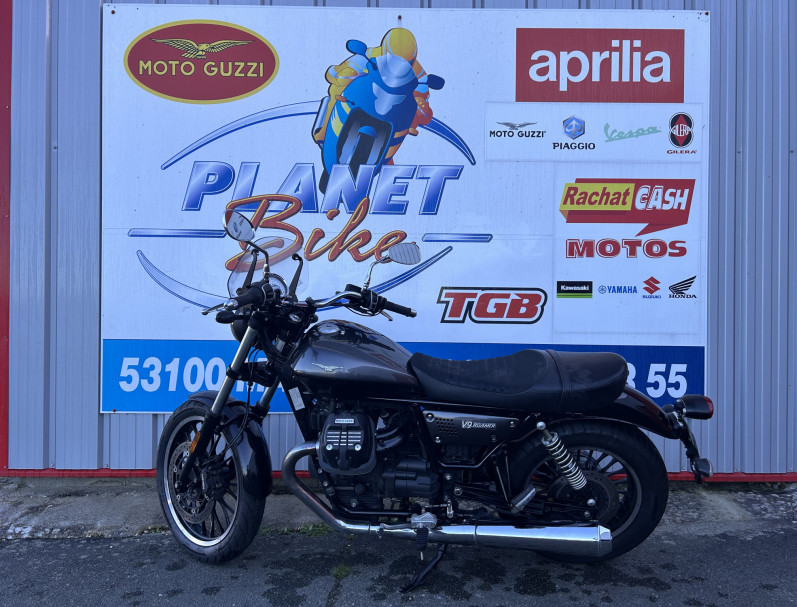 MOTO GUZZI V9 ROAMER