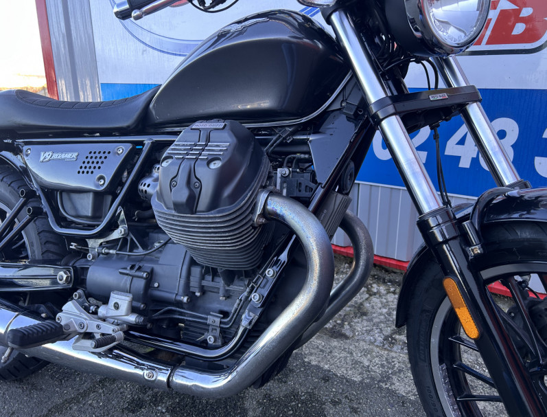 MOTO GUZZI V9 ROAMER