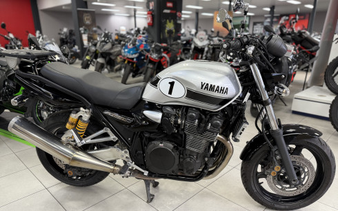 YAMAHA XJR 1300 SP