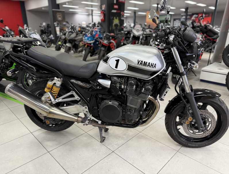 YAMAHA XJR 1300 SP
