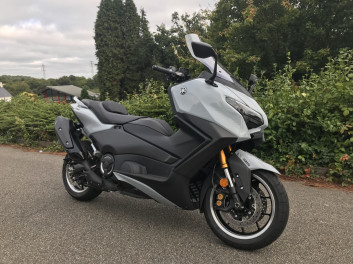 YAMAHA XP T-MAX 560 TECH MAX