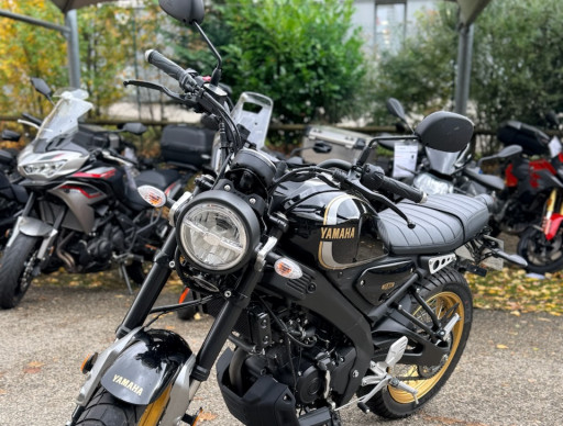 YAMAHA XSR 125 Legacy