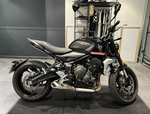 TRIUMPH TRIDENT 660 - A2