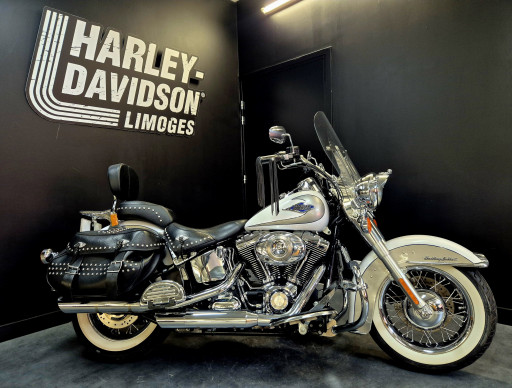 HARLEY-DAVIDSON SOFTAIL HERITAGE 1584 CLASSIC