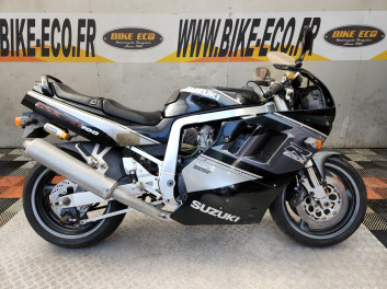 SUZUKI GSX-R 1100 (50030)
