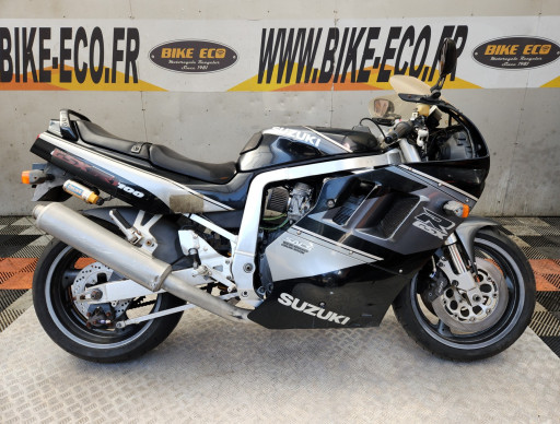 SUZUKI GSX-R 1100 (50030)