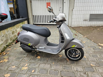 VESPA GTS 300